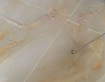 讷河瓷砖空鼓维修公司分享粘合剂选择不当在瓷砖铺贴过程中可能导致以下问题
